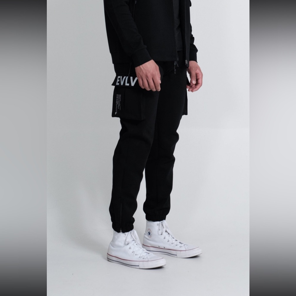 EVLV unisex functional jogger